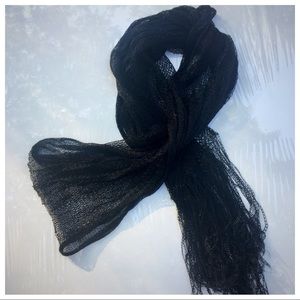 Super-Soft Fishnet Fringe Scarf